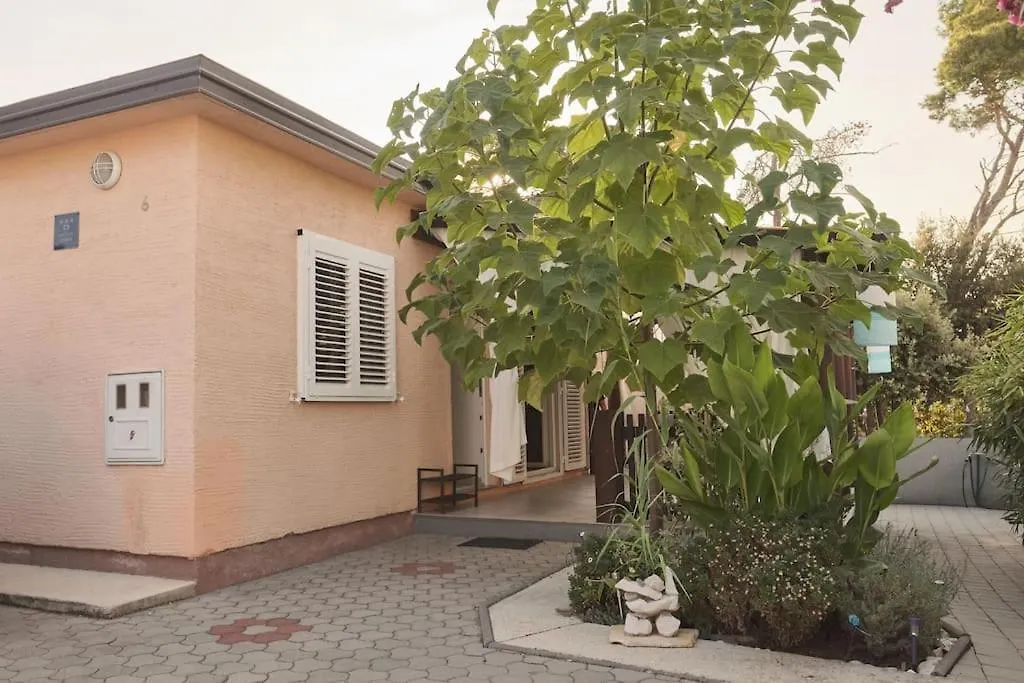 Villa Zhouse Inn - Your Holiday House Petrcane
