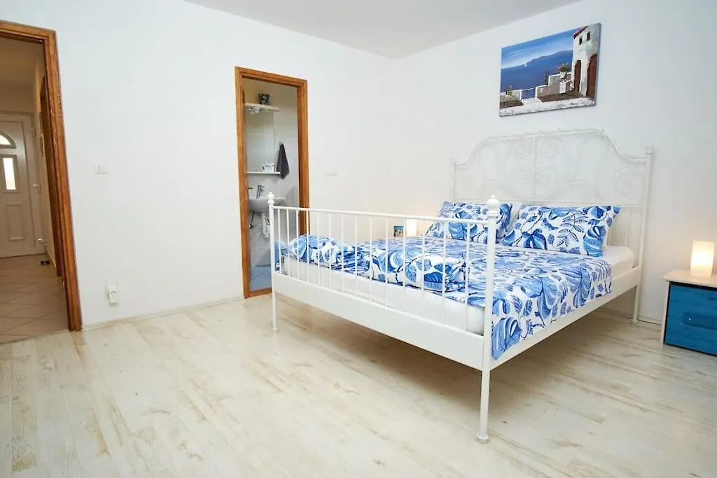 Zhouse Inn - Your Holiday House Petrcane 0*,  Croatia