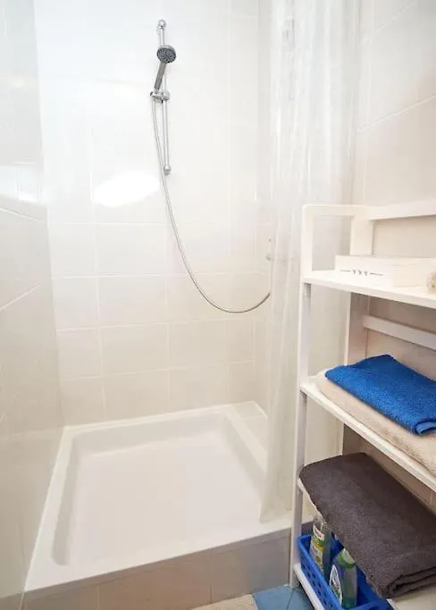 Vila Zhouse Inn - Your Holiday House Petrcane